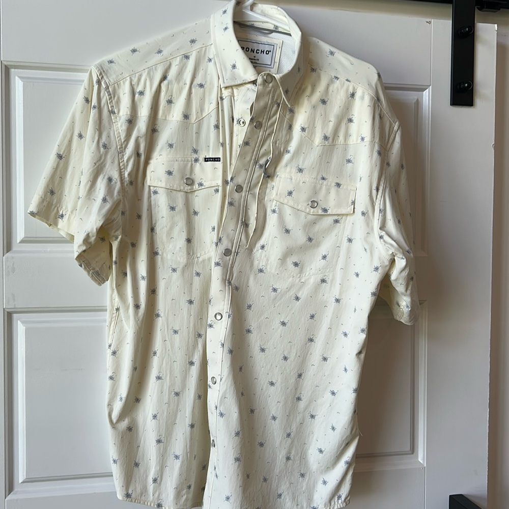 Poncho Outdoors classic western shirt, lightweight, pearl snaps. Med Regular Fit